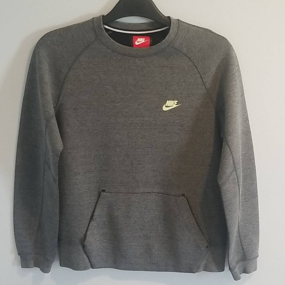 Nike Tech Fleece Men's Medium Crewneck